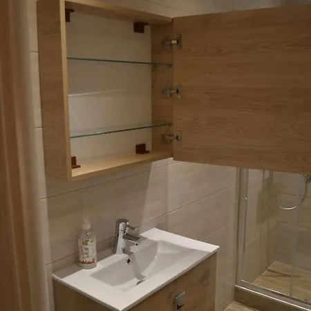 Kalamaria Brand New 2 Bedroom *