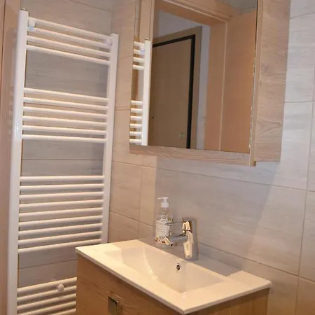 Appartement Kalamaria Brand New 2 Bedroom *
