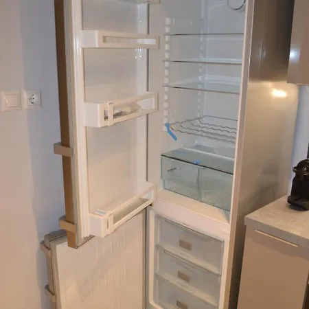 Kalamaria Brand New 2 Bedroom Apartment *